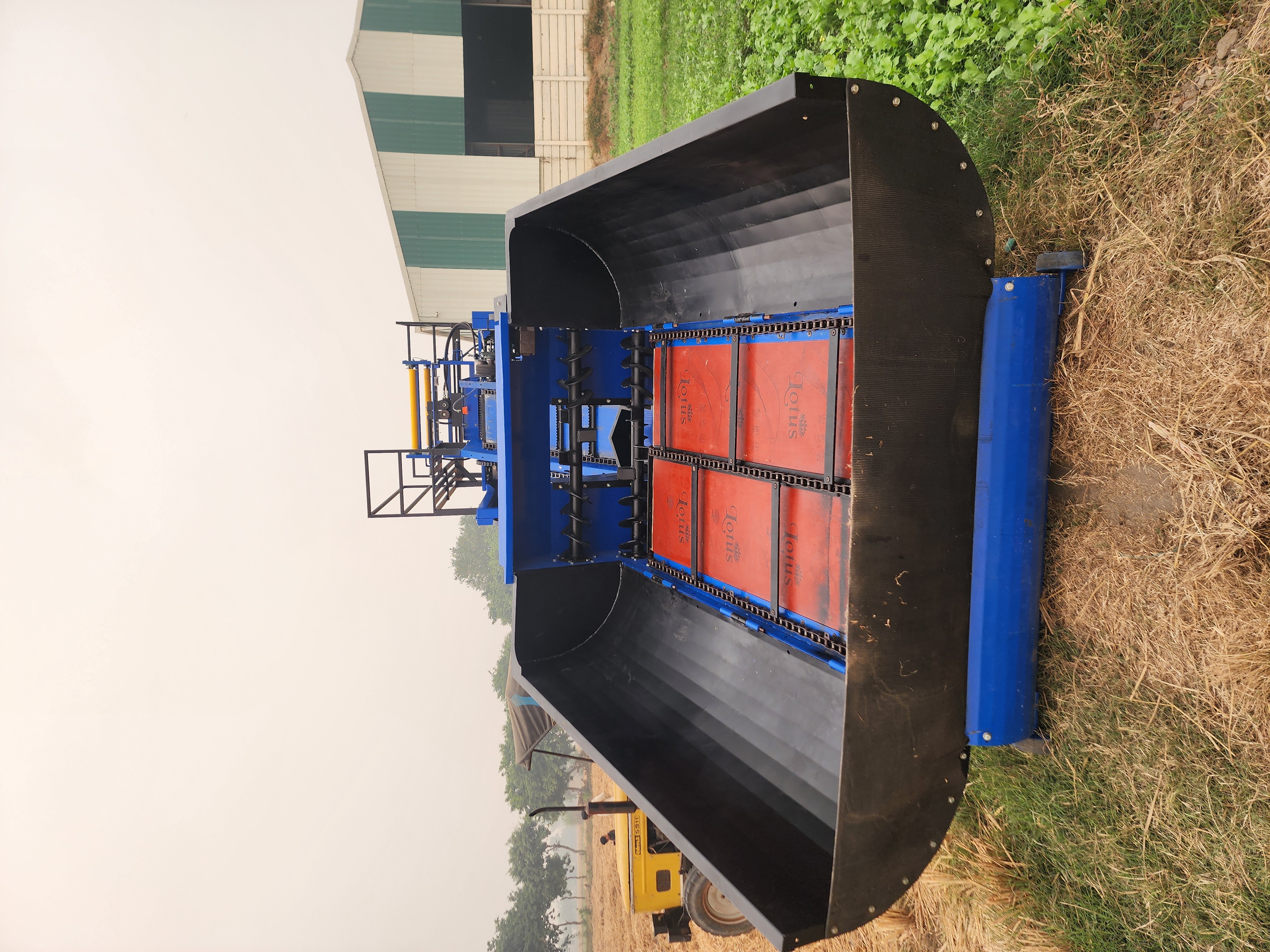 Top quality silage baler with high capacity for farms